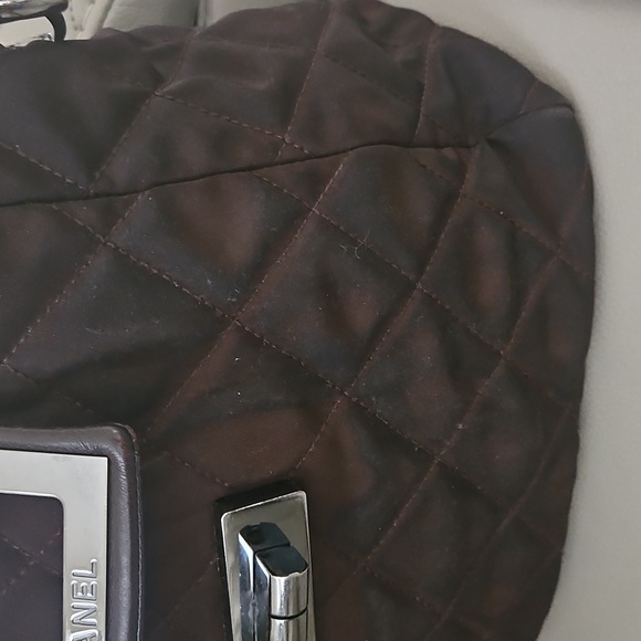 Chanel Dark Brown Quilted Shoulder Bag - Picture 2 of 15